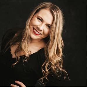 Meet your Posher, Hannah